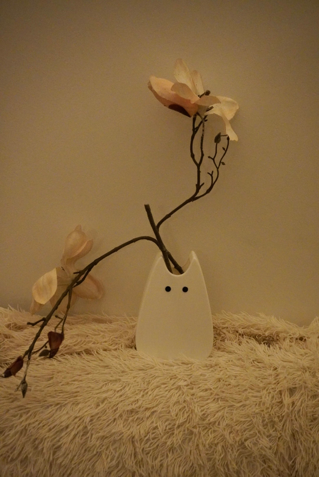 Ghost Cat Vase